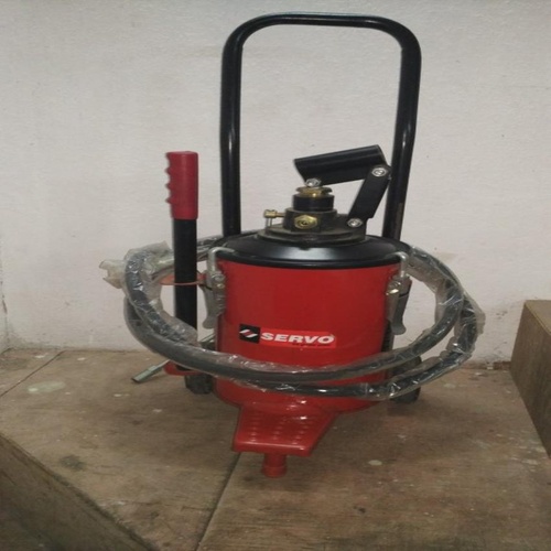 Variable Capacity Grease Bucket