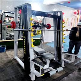 Smith Machine With Counterbalance And Squat Stand
