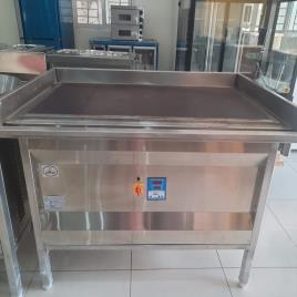 SRIHARI Silver Commercial Induction Cooktop