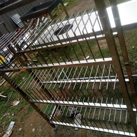 SS 304 Plate Storage Unit