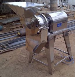 SS 304 Semi-Automatic Fruit Pulper Machine