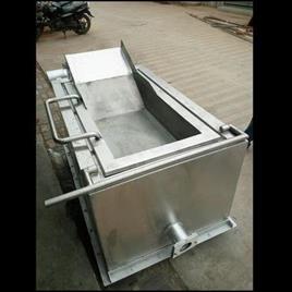 SS Body Rectangular Batch Fryer Machine, 2Hp, 150 Kg/H