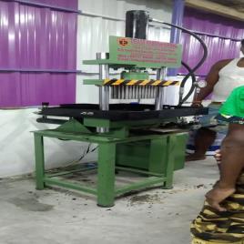 Stainless Steel Hydraulic Sambrani Machine