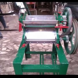 Polished Stainless Steel Power Chowmein Machine