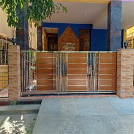 Steel Gate with FunderMax Sheet