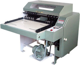 Sticker Half Cutting Equipment