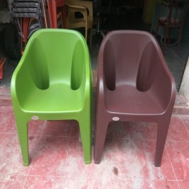 Futura Armrest Plastic Chair