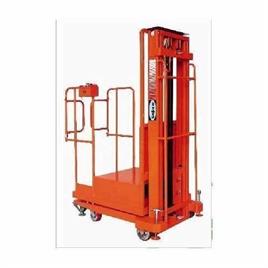 Telescopic Fork Stacker