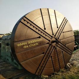 Pre-owned Lathe Machine with Chuck