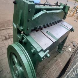 Motorised Undercrank Shearing Machine 4ft x 5mm
