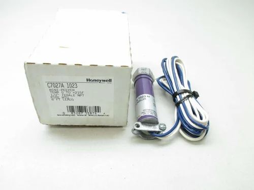 Honeywell Flame Detector C7027A 1023