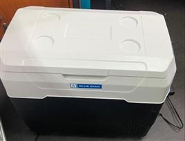 Portable Vaccine Transporter