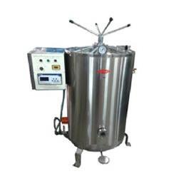 Vertical Cylindrical Autoclave