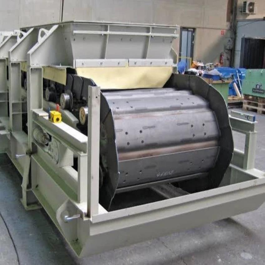 240V Heavy Duty Apron Plate Feeder