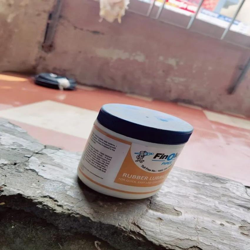 2Lt. Rubber Lubricant Solvent Cement