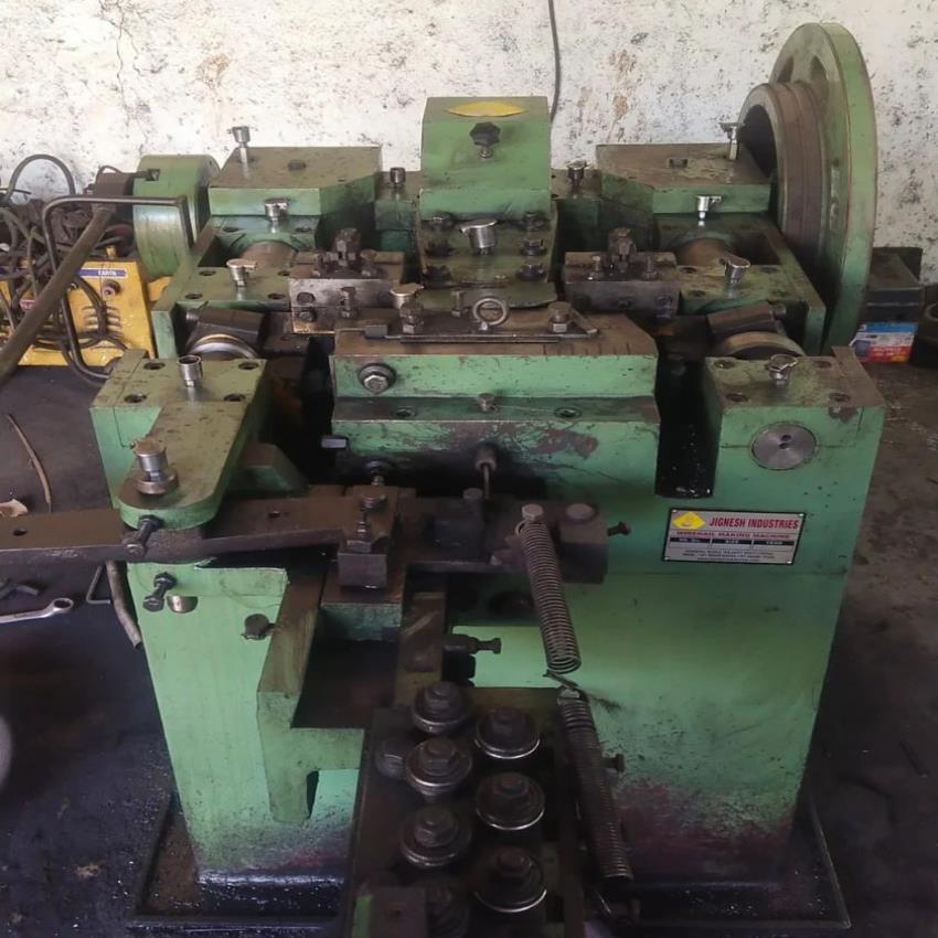 3 HP Used Wire Nail Making Machine, 1000 kg