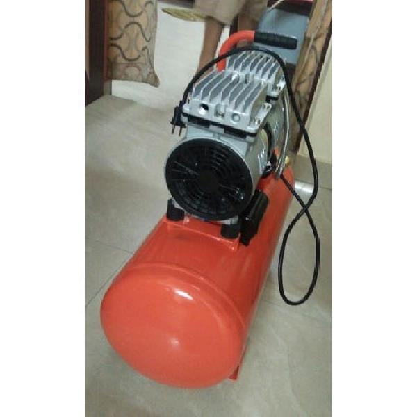 30 Ltrs Oil-Free Dental Air Machine