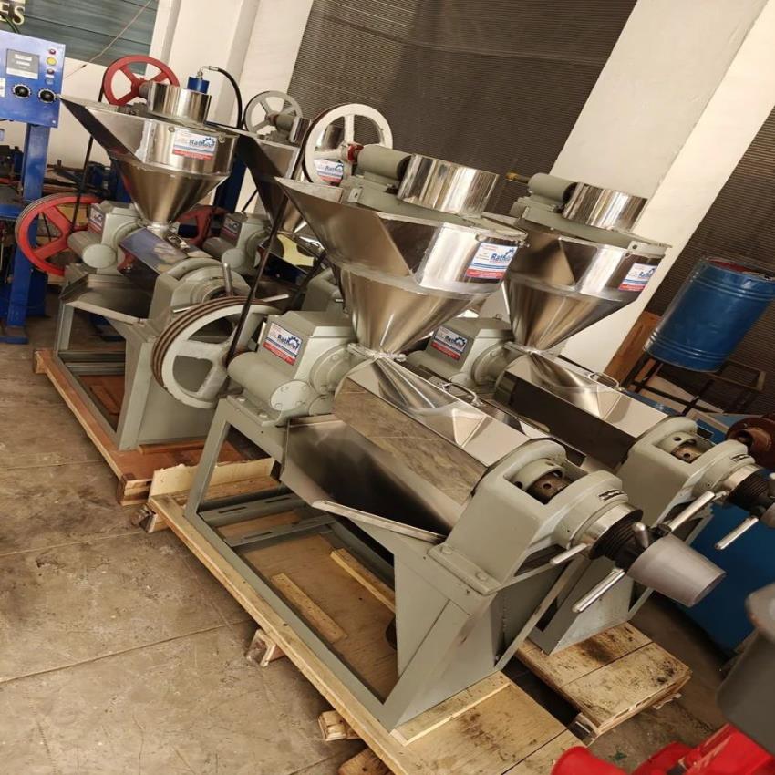 Cold Pressed Expeller Machine