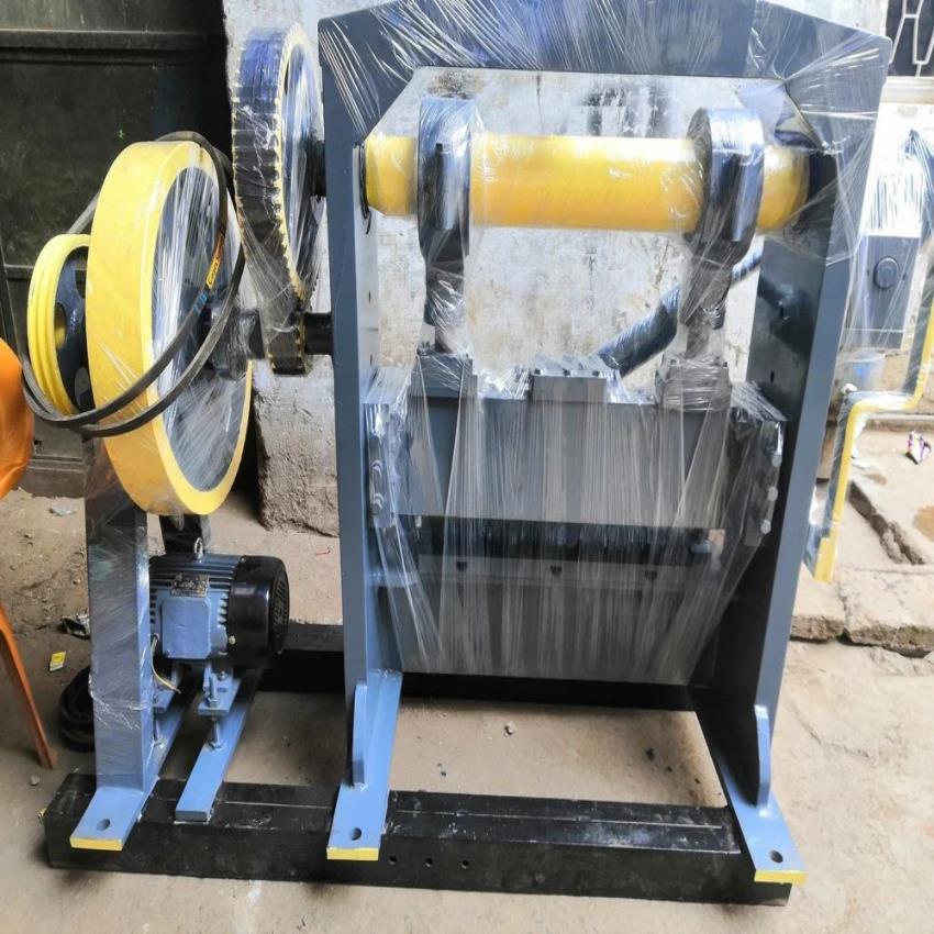 600 W Expanded Metal Sheet Machine