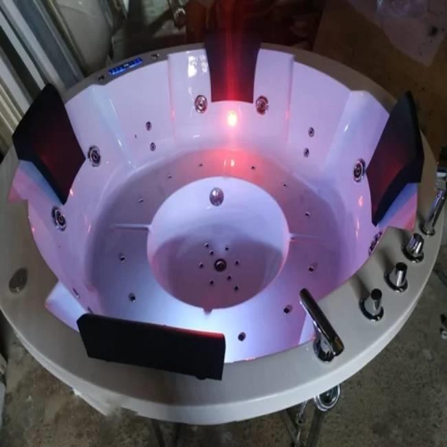 Aavi Round Acrylic Bath Tub ABT002