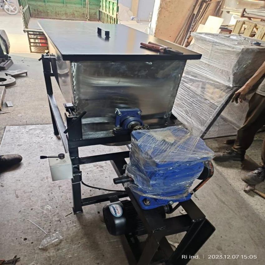 Agarbatti Powder Blender Machine