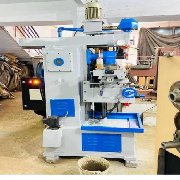Automatic CNC Milling Machine