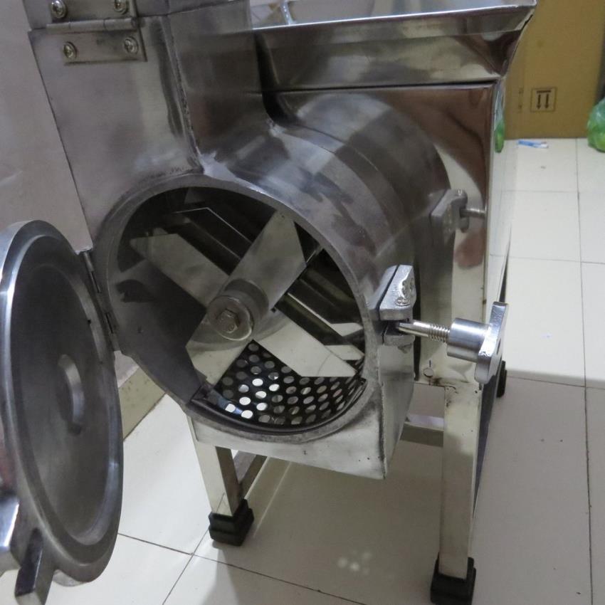 Automatic Coconut Copra Cutter