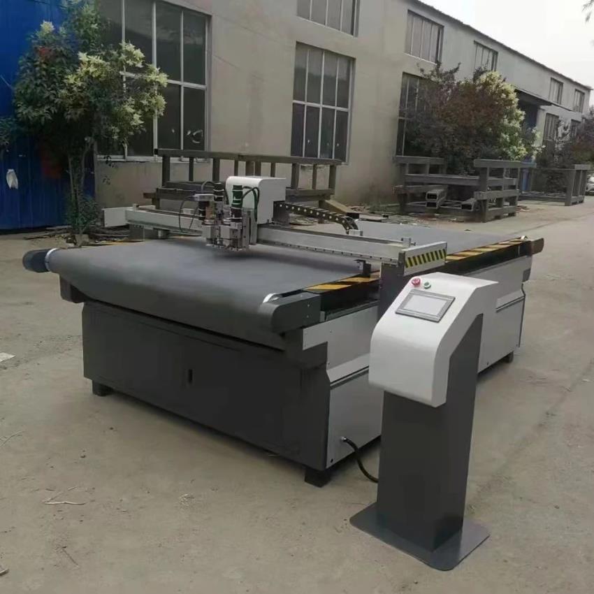 Automatic Foam Cutting Machine