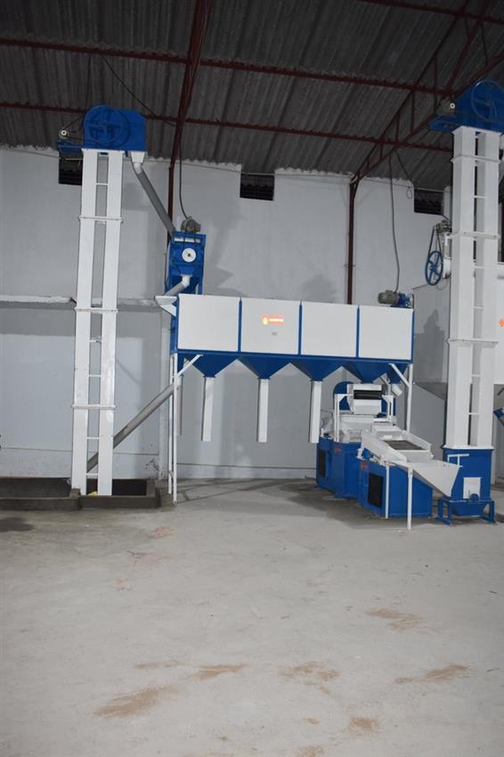 Automatic Powder Coated Grain Cleaning Plant, 1200 Kg/Hr