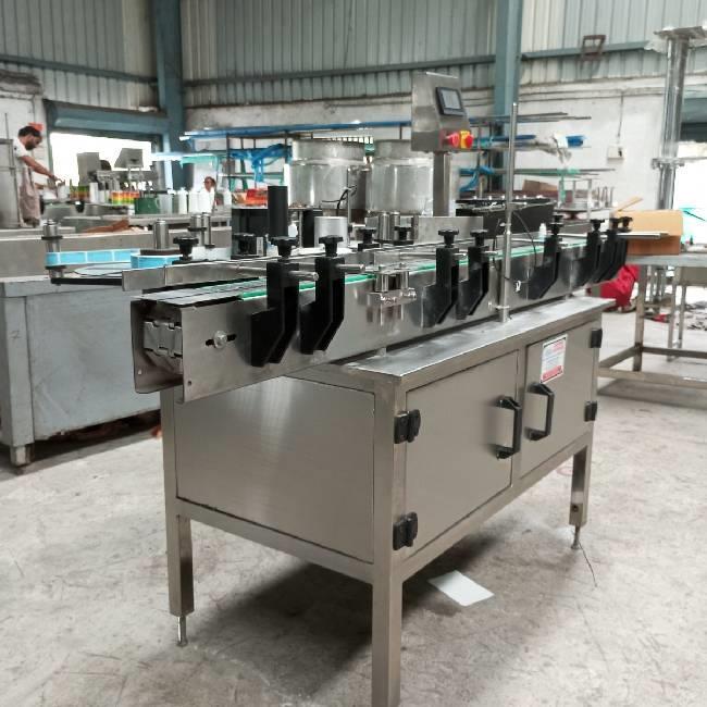 Automated Round Bottle Labeling Machine