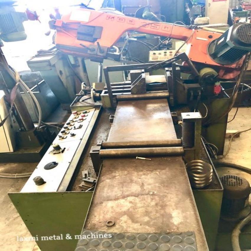 Bianco Metal Cutting Semi-Automatic Bandsaw with Roller Conveyor