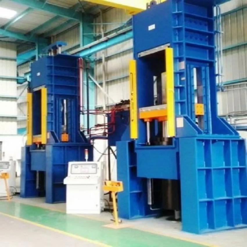 450 Ton Bladder Curing Press