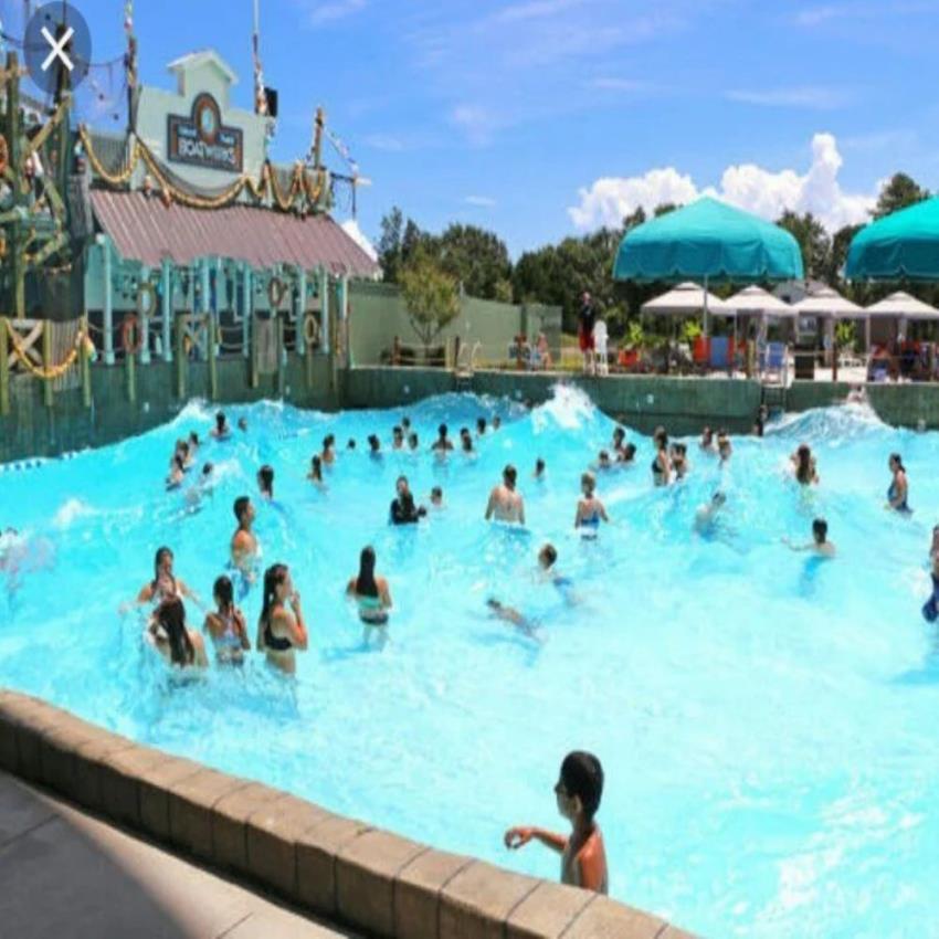 Blue FRP Water Park Wave Machine, Hotels/Resorts