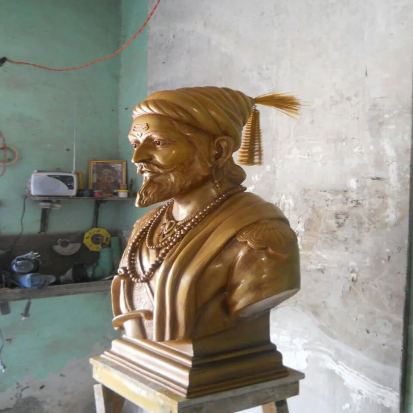 Brown Fiber Shivaji Maharaj Statue, Interior Decor