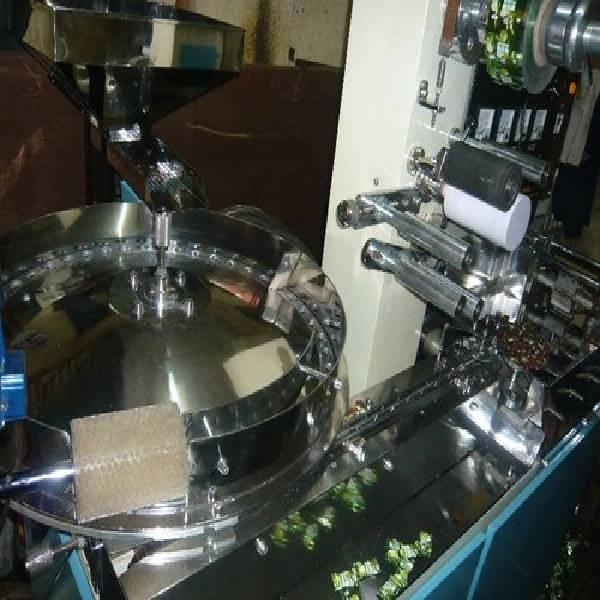 Candy Pillow Packaging Machine