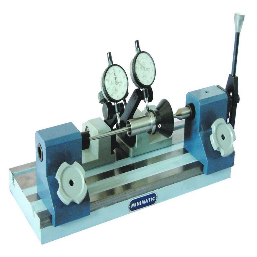 Cast Iron Bench Center