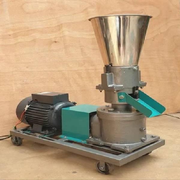 Cattle Feed Pelleting Machine, 180-200