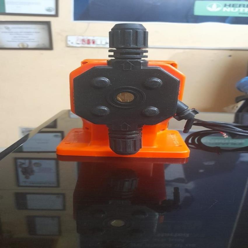 Semi-Auto Chemical Dosing Machine