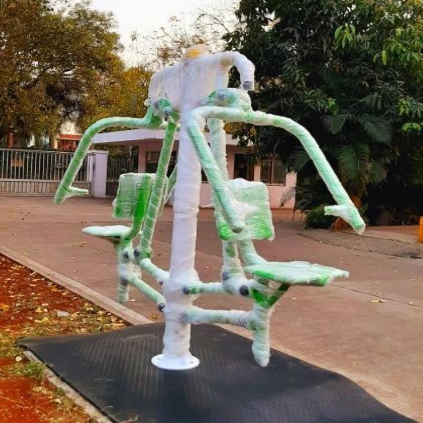 Chest and Seated Puller Machine