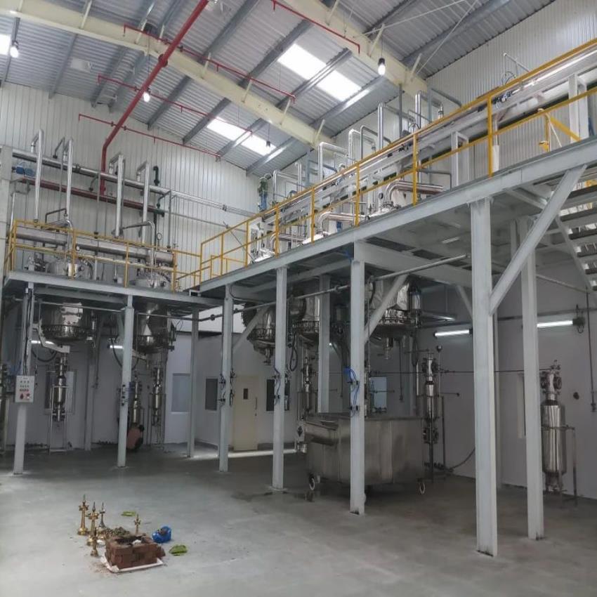 Cinnamon Oil Distillation Machine