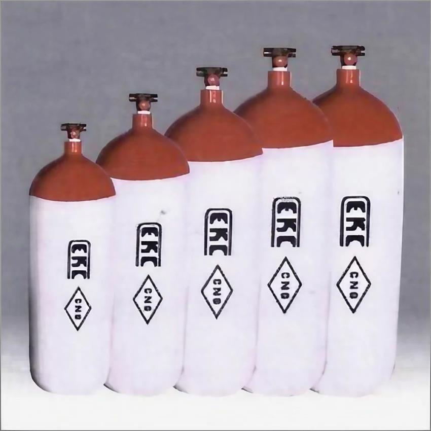 Vehicle CNG Storage Cylinders