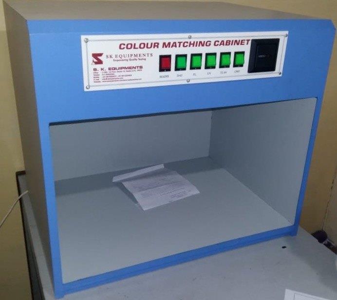 Color Viewing Cabinet
