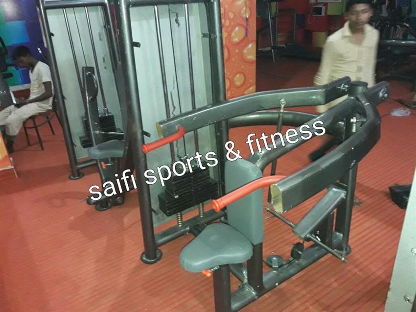 Commercell Shoulder Press Equipment