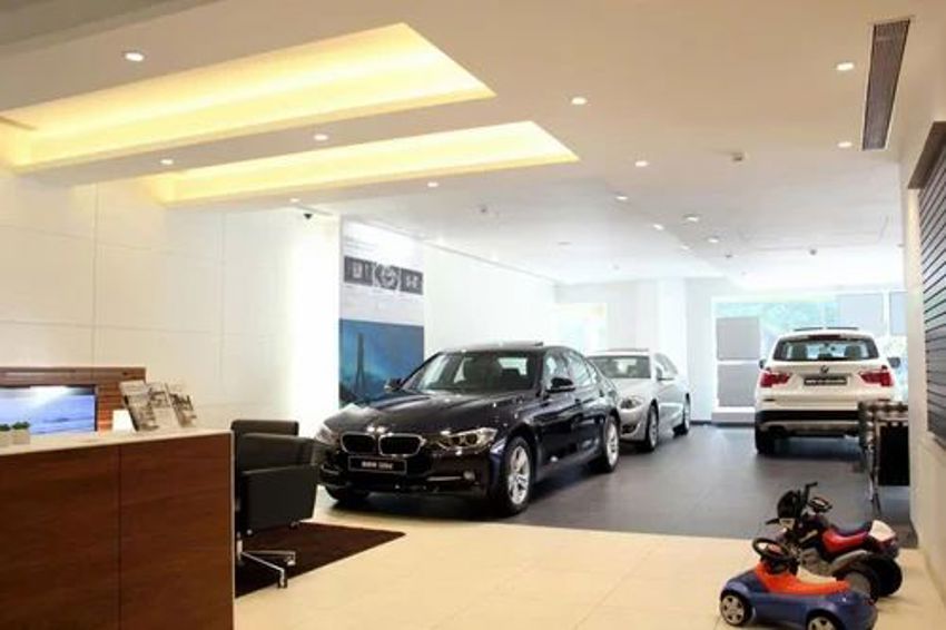 Commercial Showroom Design