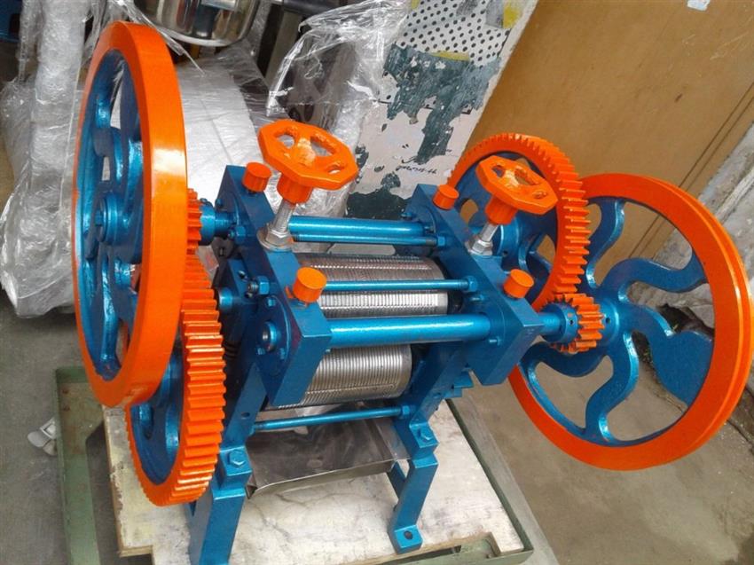 Commercial Sugar Roller, Yield: 150-350 ml/kg