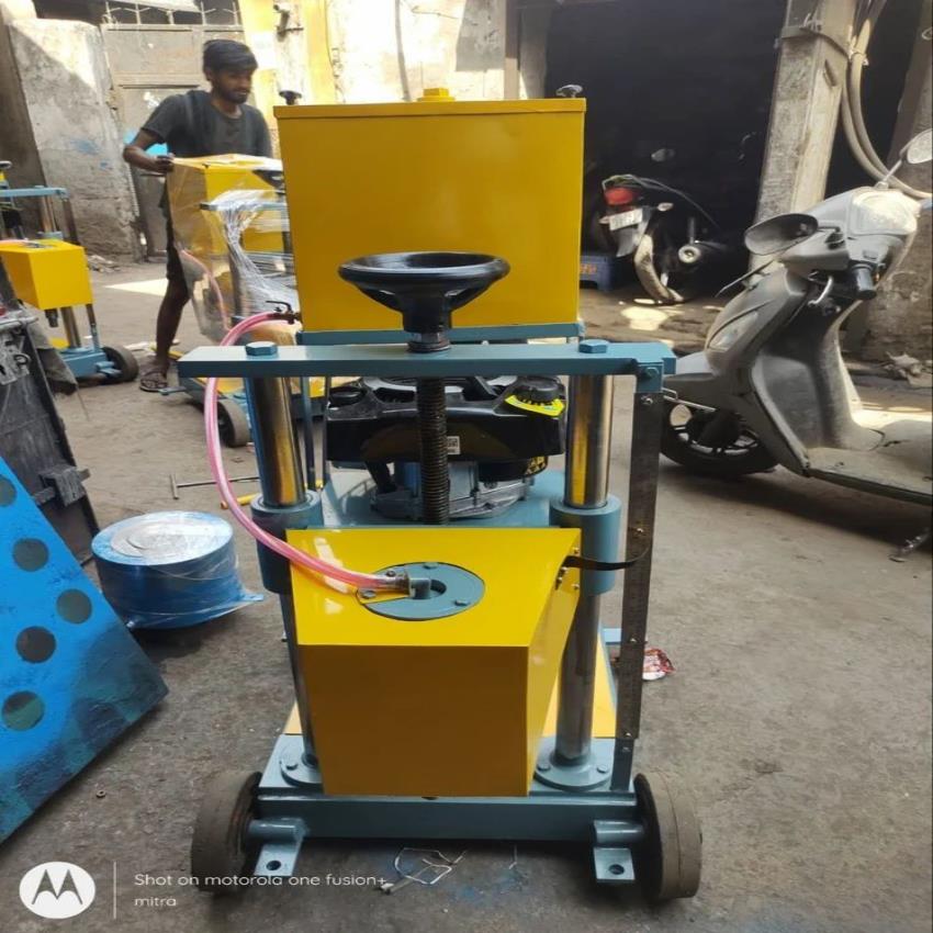 Bituminous Core Cutter Machine