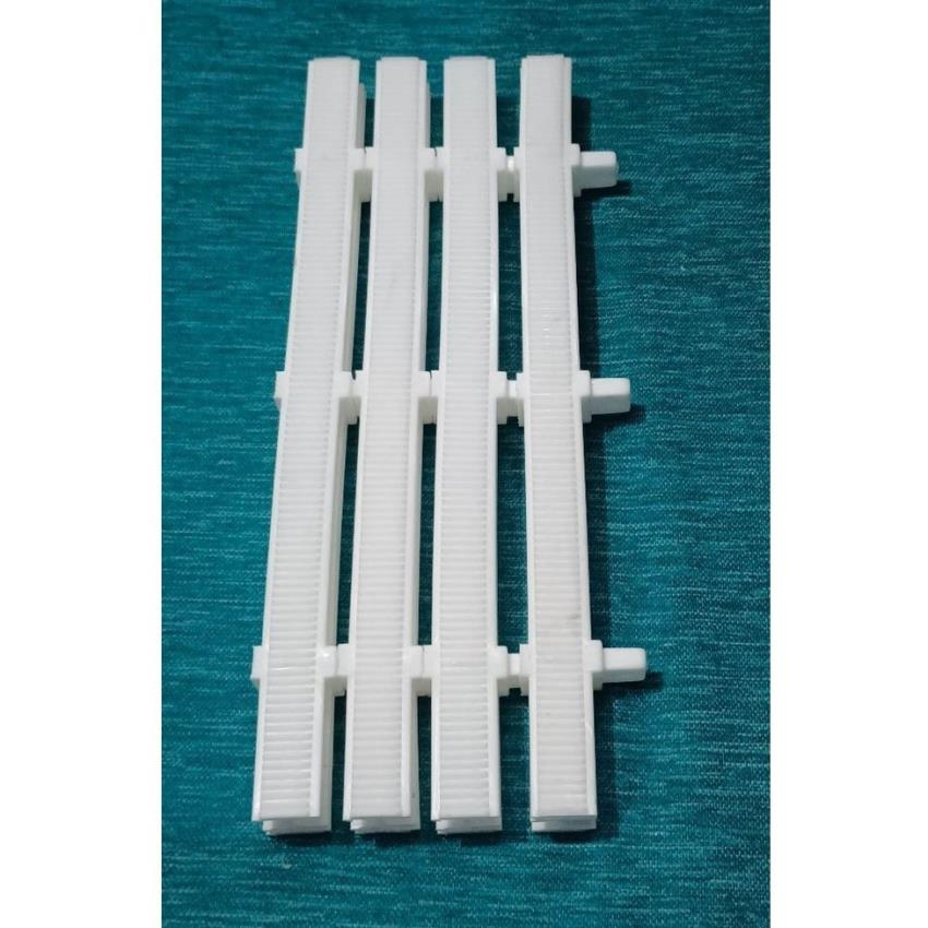 CP-PP White Three Pin Pool Grating, 10-16 Inch