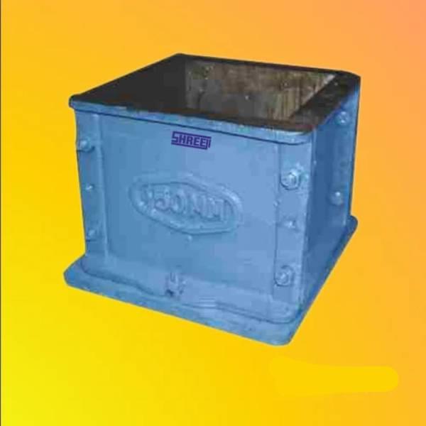 Galvanized Iron Cube Mould