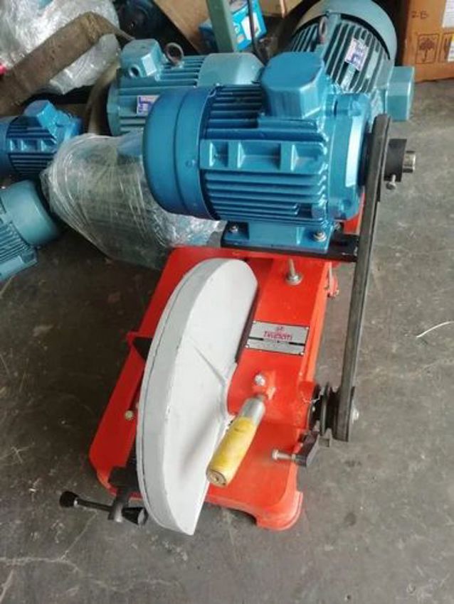 Metal Cutting Machine