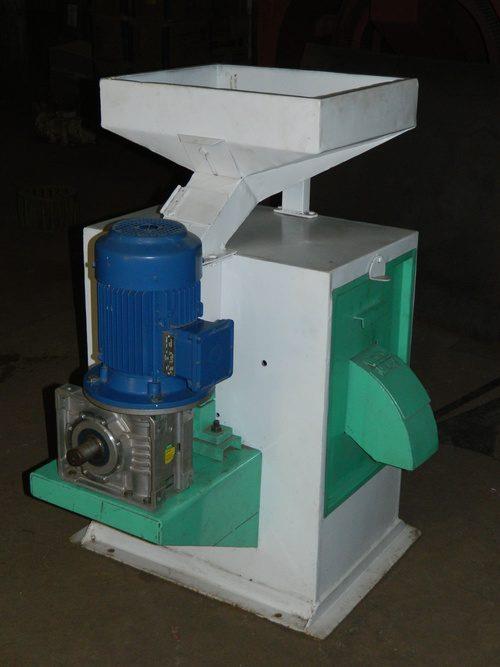 Dal Grinding Chakki Machine